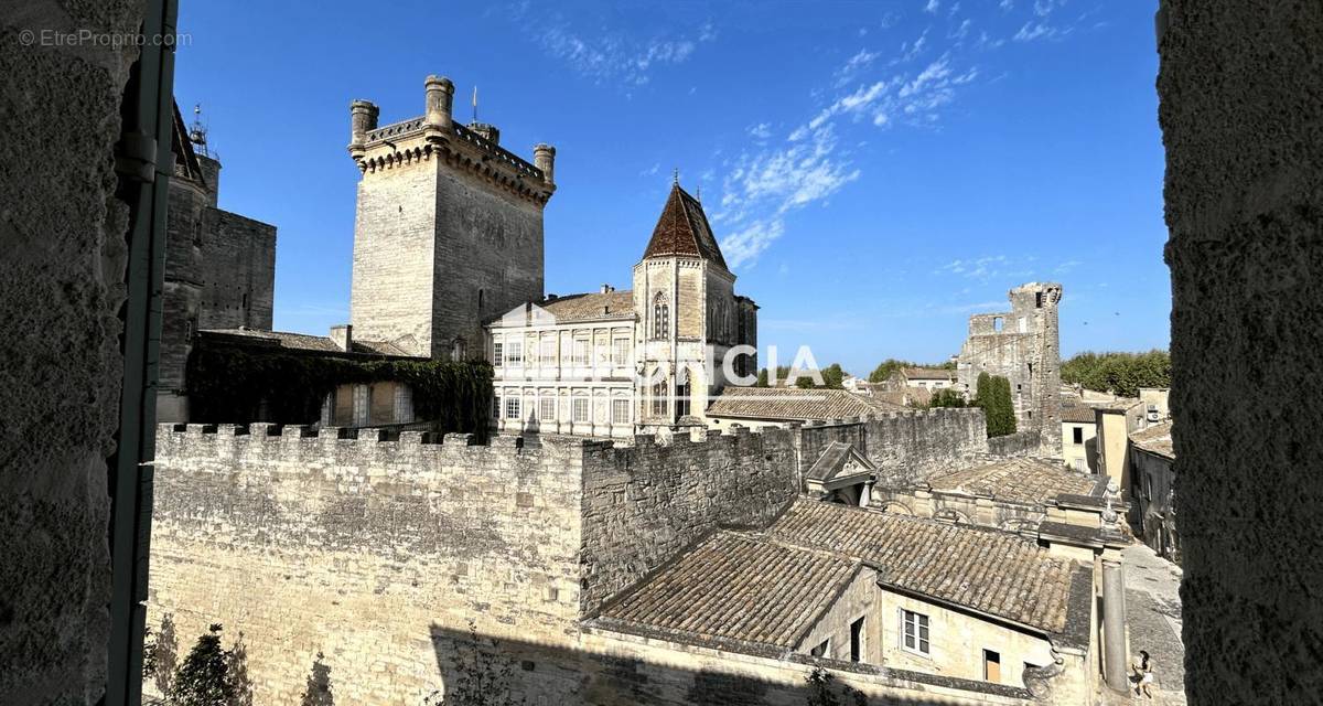 Appartement à UZES