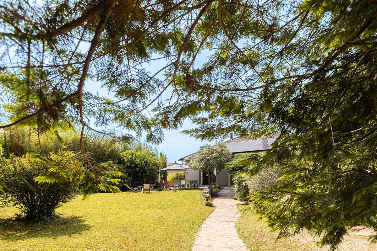 Maison à TERNAY