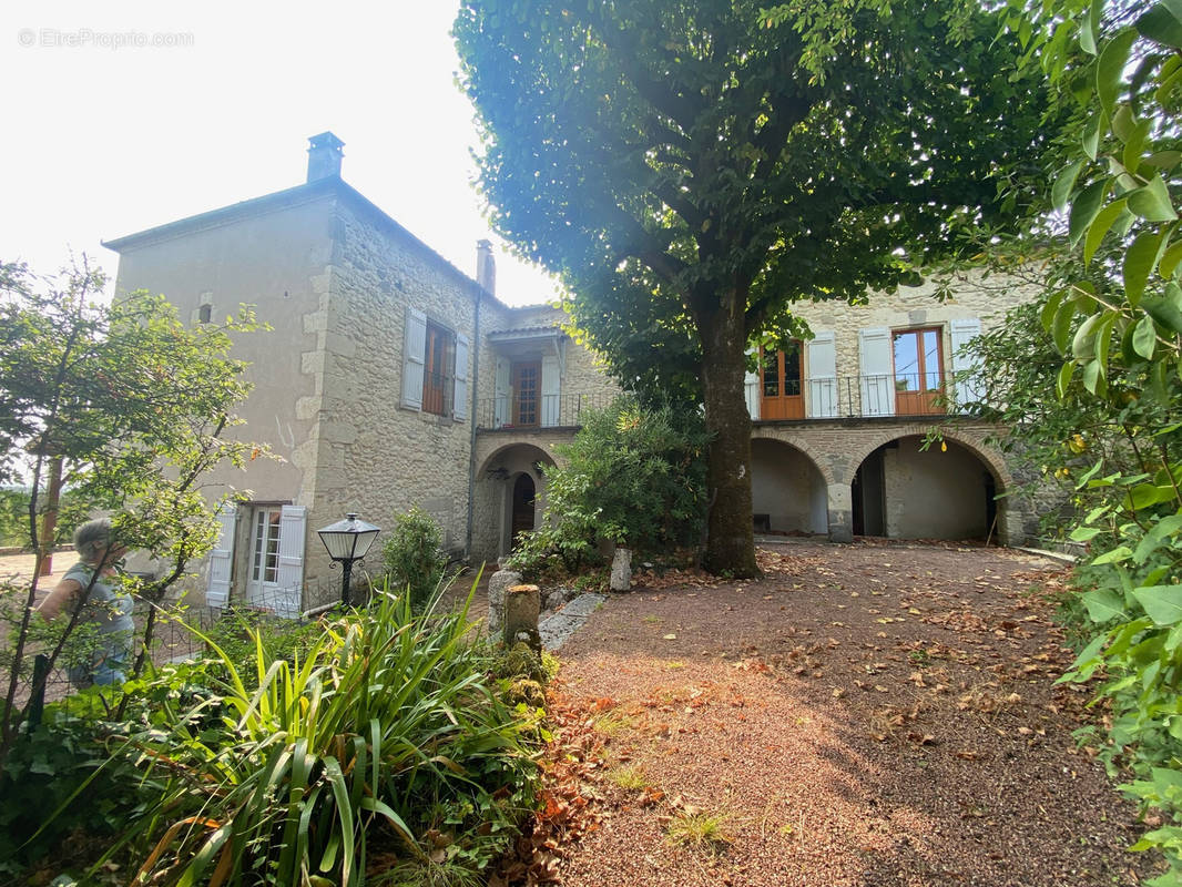 Maison à LAVARDAC