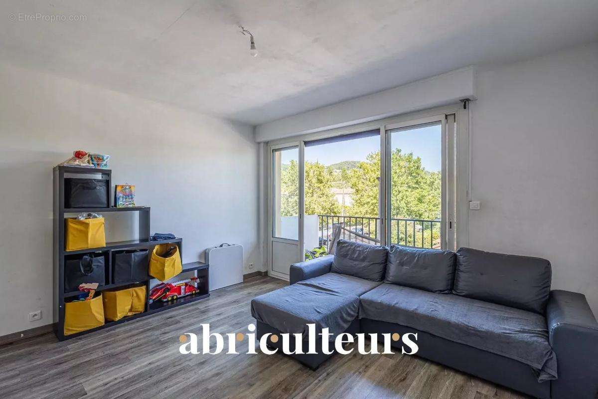 Appartement à DRAGUIGNAN