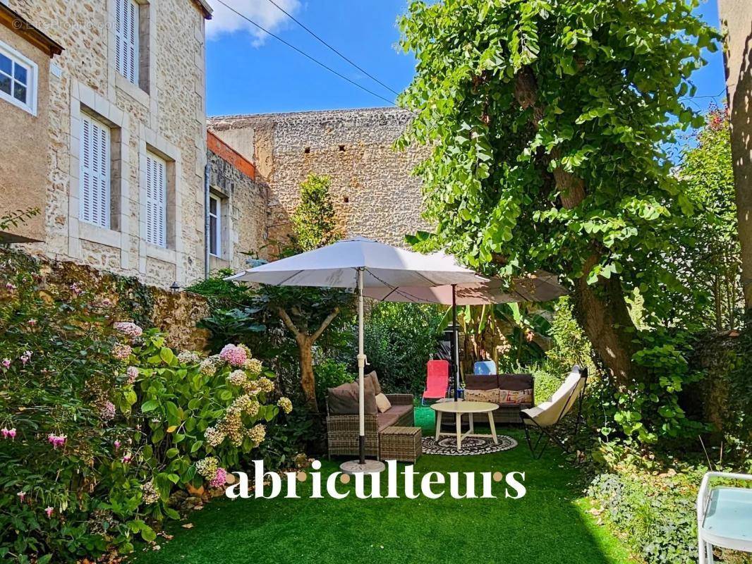 Maison à POITIERS