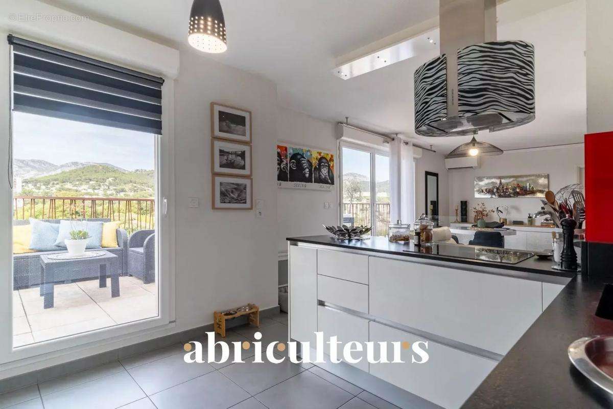 Appartement à MARSEILLE-9E