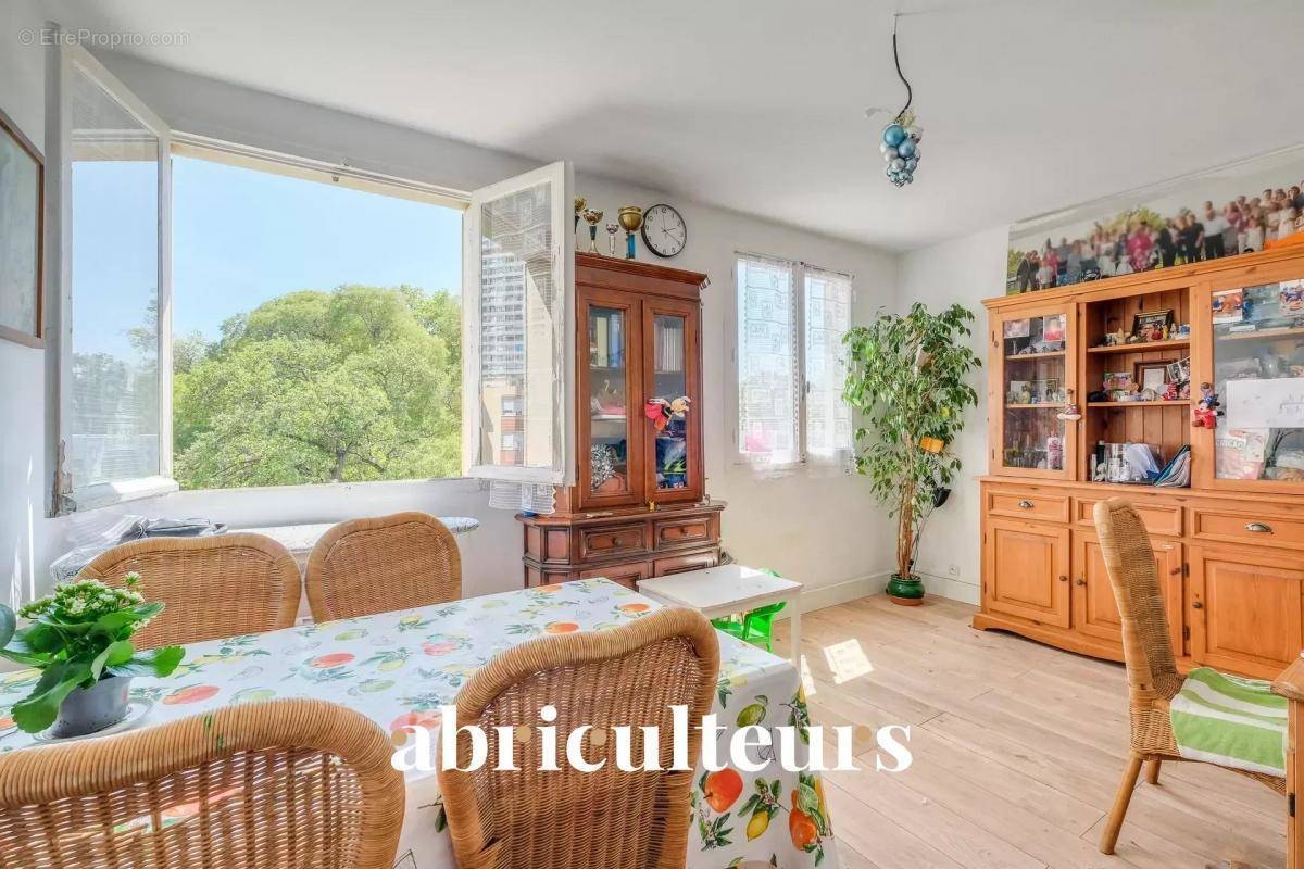 Appartement à MARSEILLE-9E