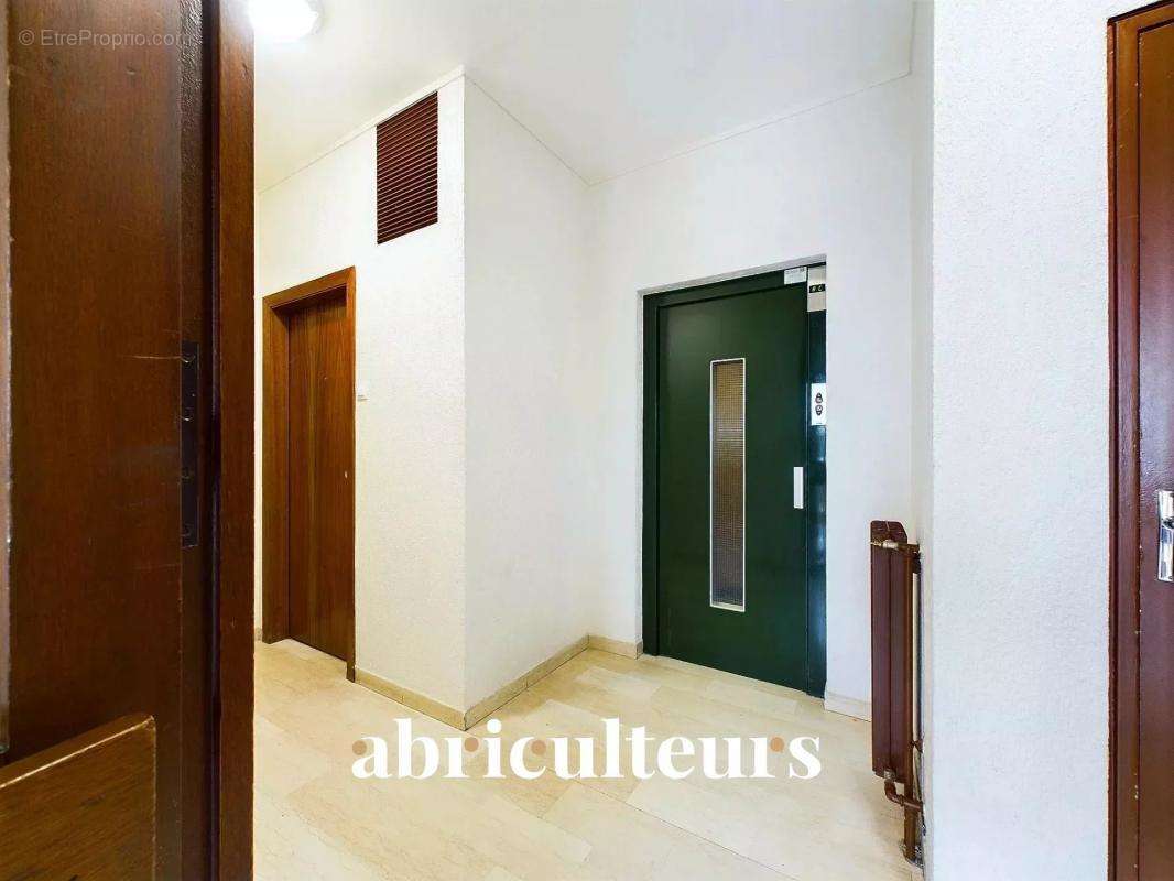 Appartement à IVRY-SUR-SEINE