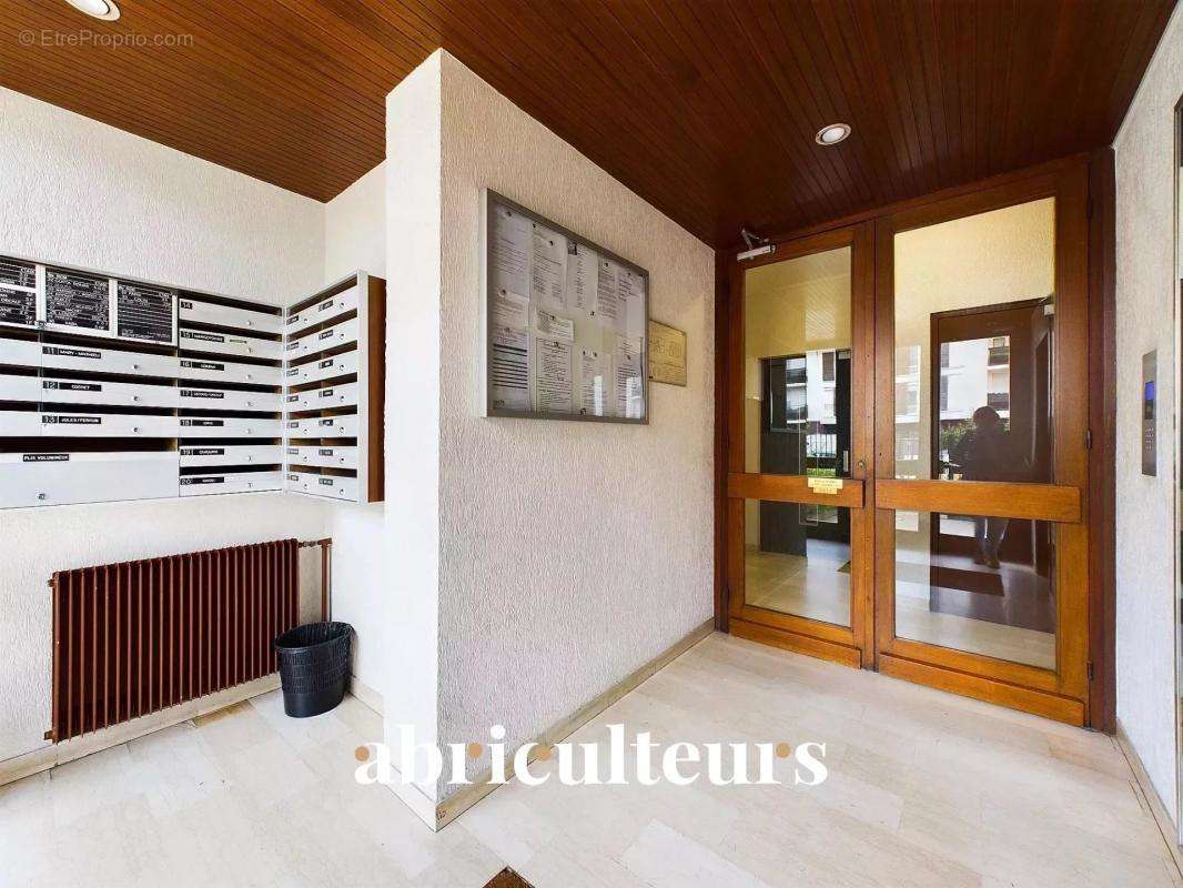 Appartement à IVRY-SUR-SEINE