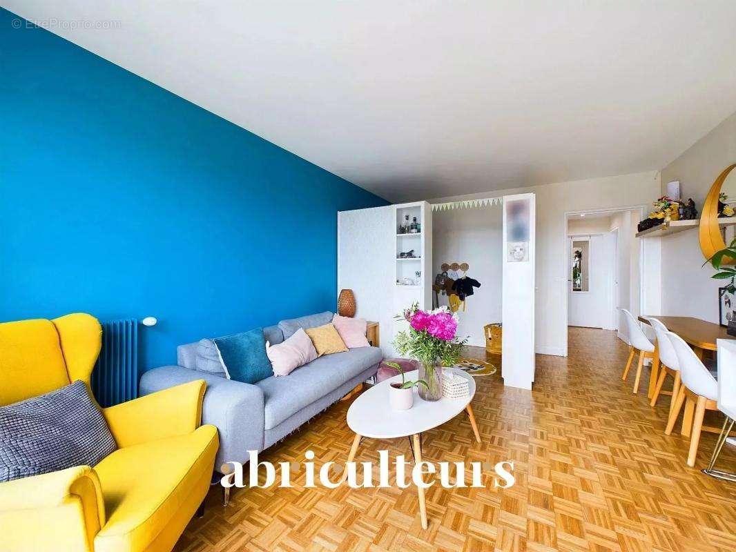 Appartement à IVRY-SUR-SEINE