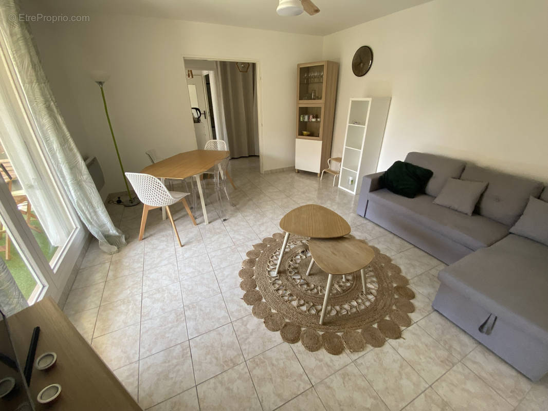 Appartement à HYERES