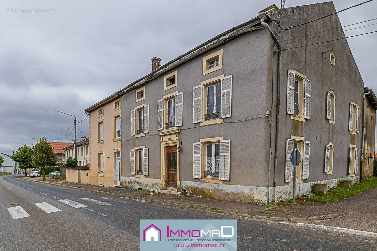 Maison à CHAMBLEY-BUSSIERES