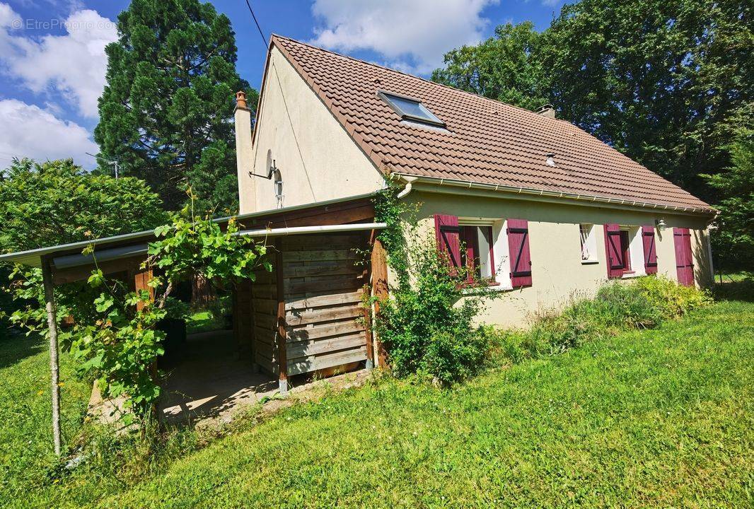 Maison à SAINT-SAULGE