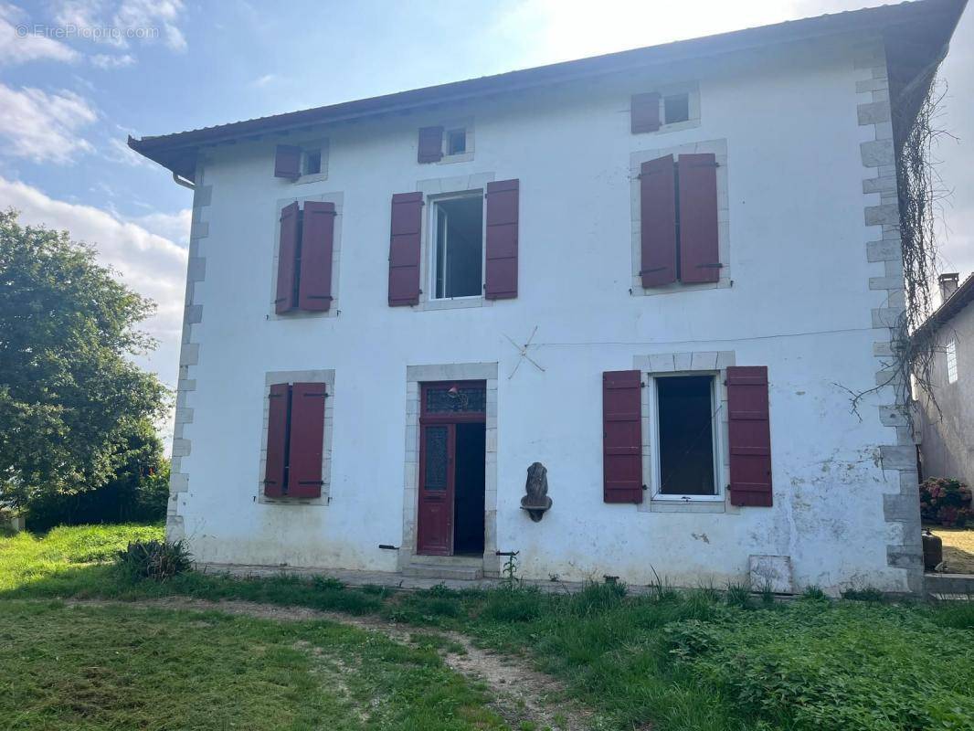 Maison à LA BASTIDE-CLAIRENCE