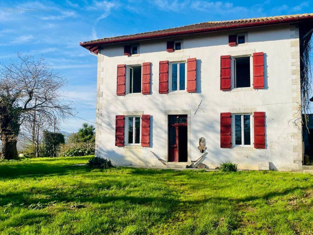 Maison à LA BASTIDE-CLAIRENCE