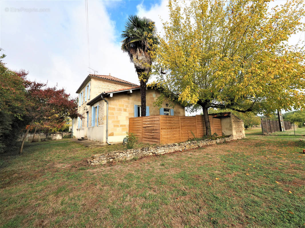 Maison à SAINTE-BAZEILLE