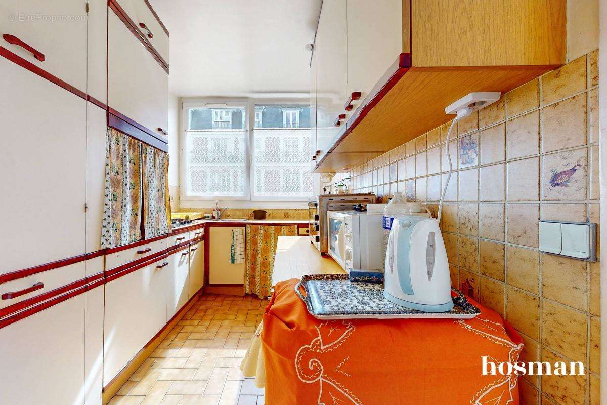 Appartement à PARIS-19E