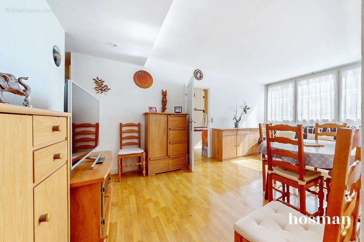 Appartement à PARIS-19E