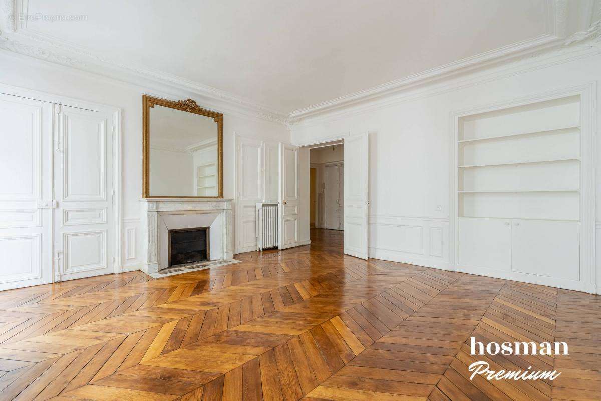 Appartement à PARIS-10E