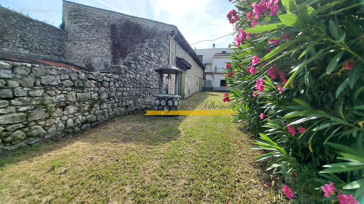 Maison à LA COUCOURDE