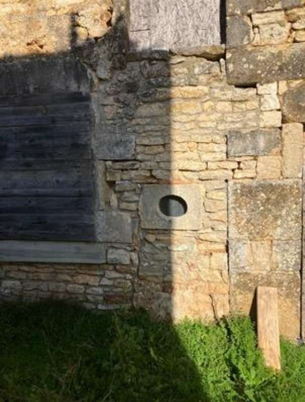 Maison à BIOUSSAC