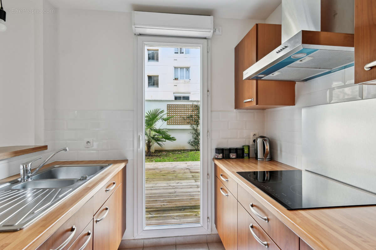 Appartement à PARIS-18E