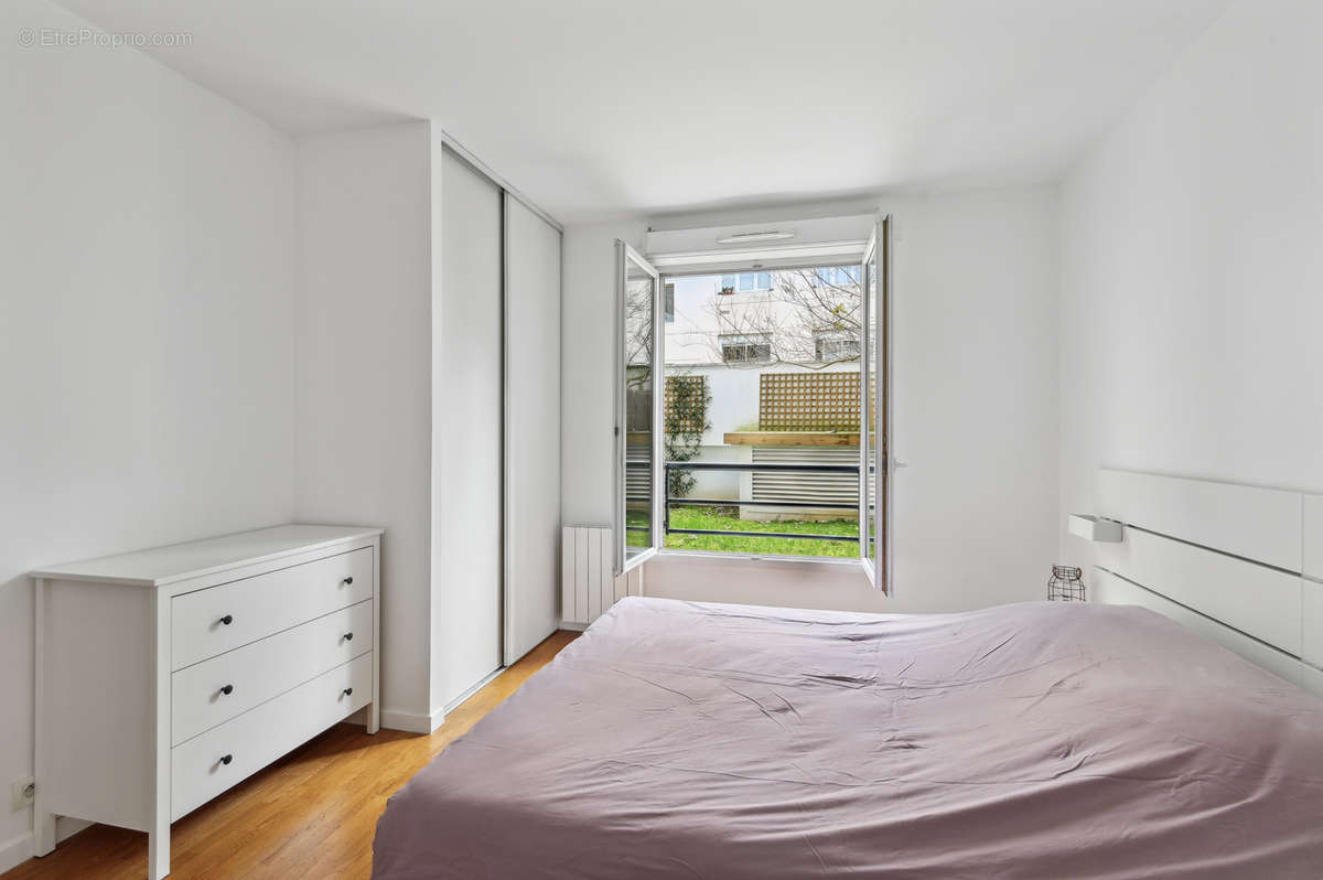 Appartement à PARIS-18E