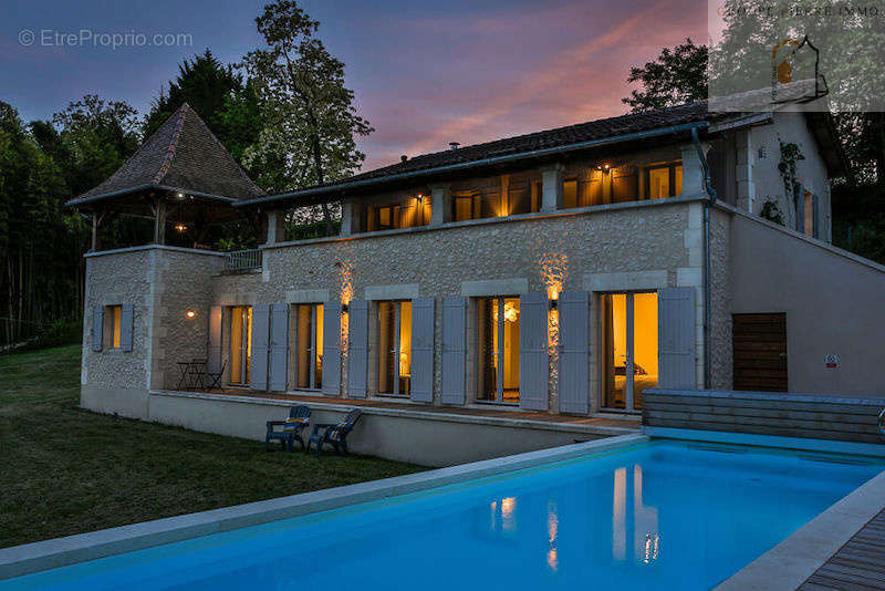 Maison à AUBETERRE-SUR-DRONNE