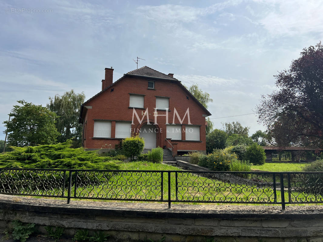 Maison à SAINT-AMAND-LES-EAUX