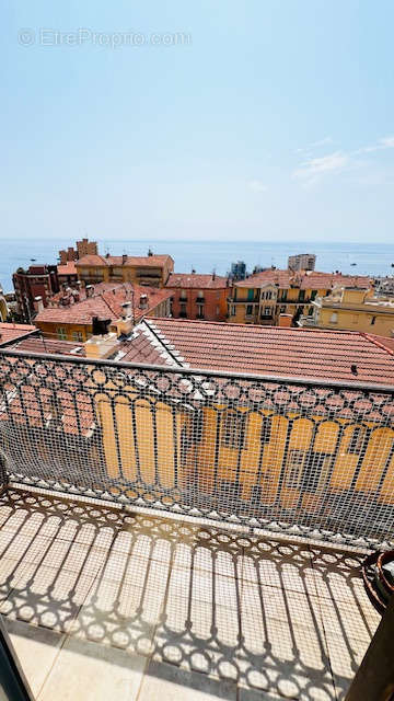 Appartement à BEAUSOLEIL