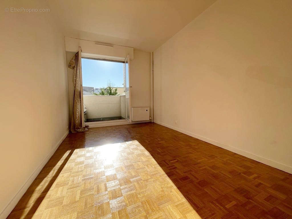 Appartement à PARIS-19E