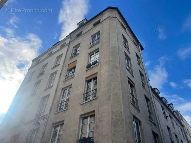 Appartement à PARIS-4E