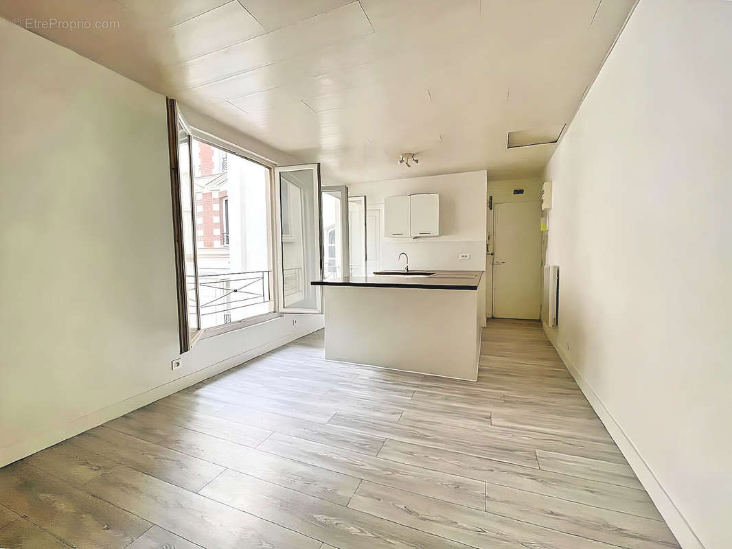 Appartement à PARIS-11E