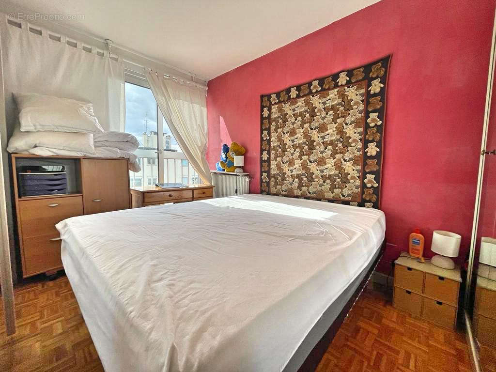 Appartement à PARIS-11E