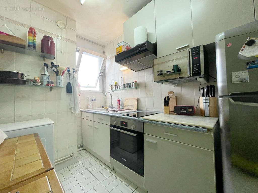 Appartement à PARIS-11E