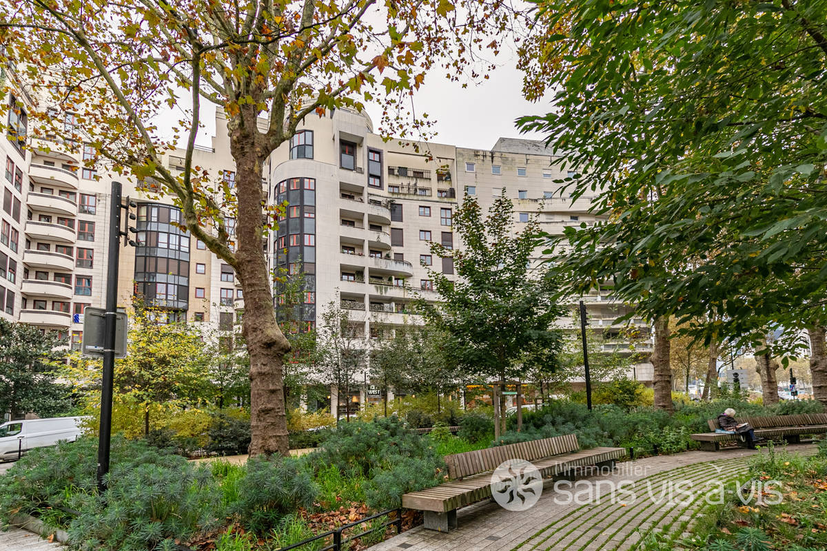 Appartement à COURBEVOIE