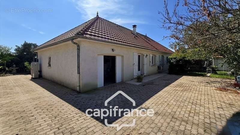 Maison à CHATENOY-EN-BRESSE