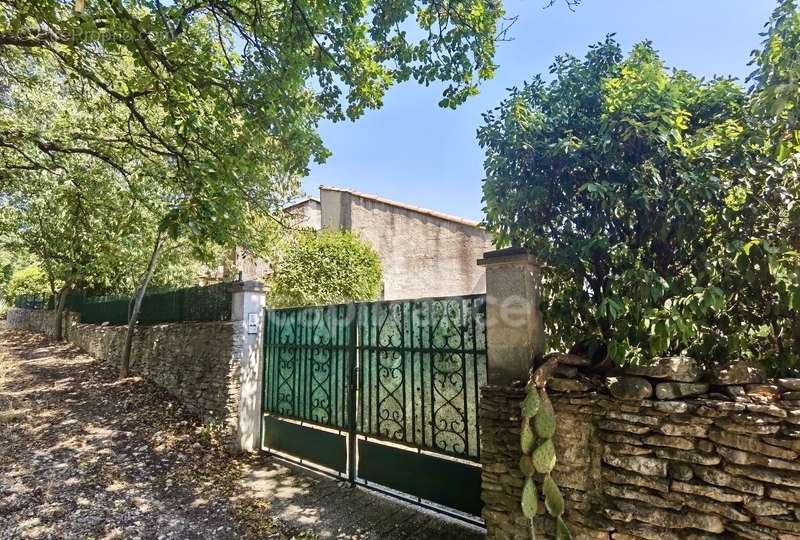 Maison à UZES