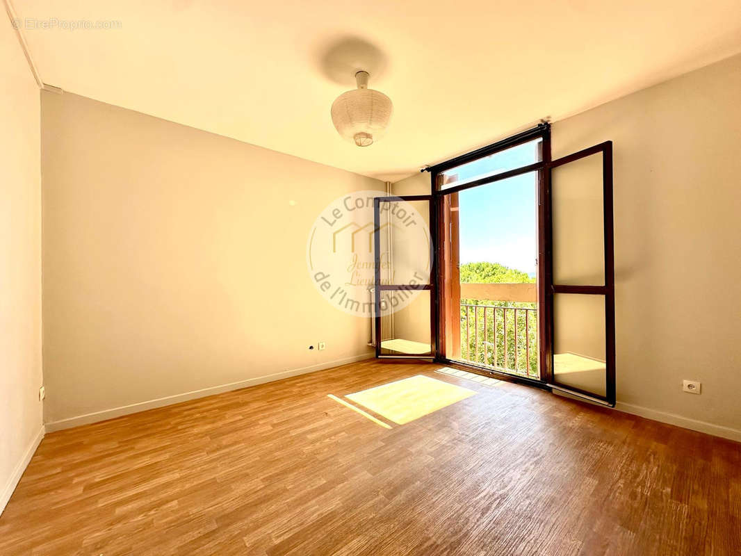 Appartement à MARSEILLE-12E