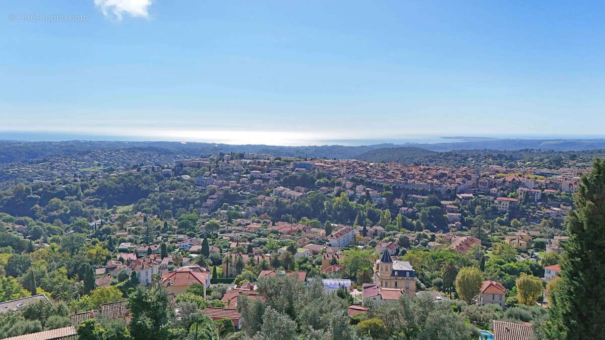 Terrain à VENCE