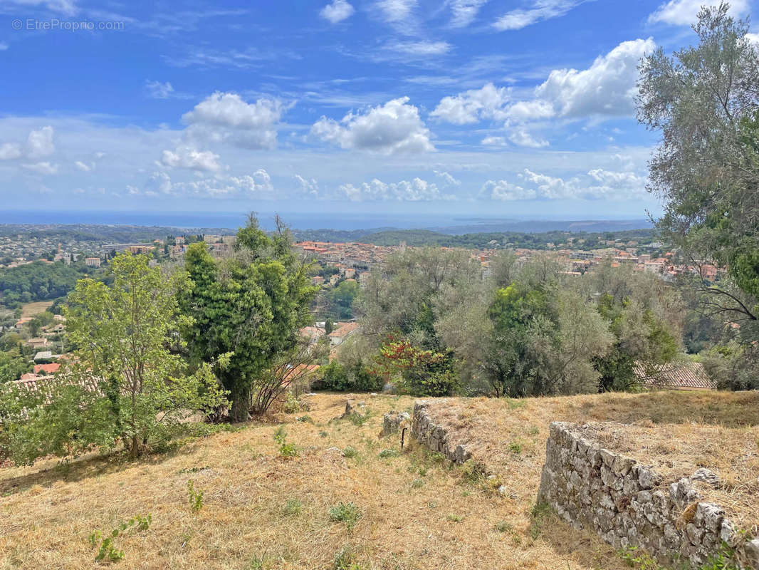 Terrain à VENCE