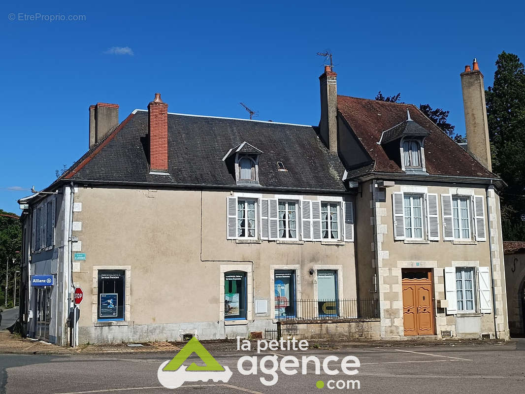 Appartement à SANCERGUES