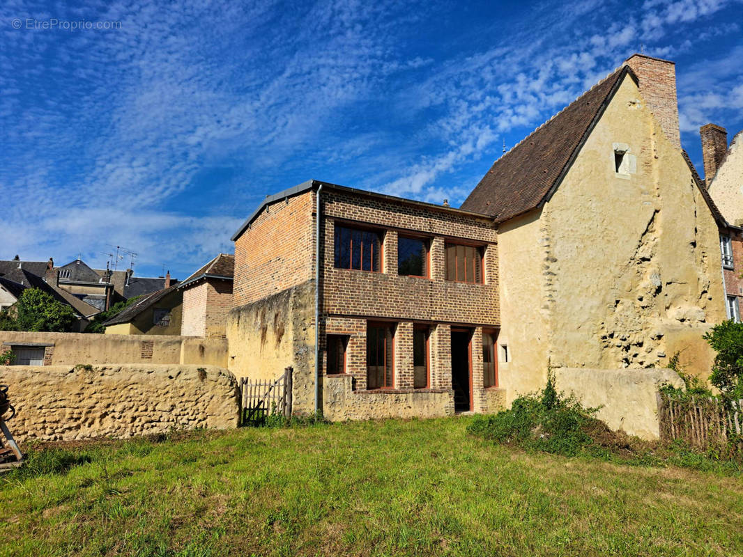 Maison à SAINT-CALAIS