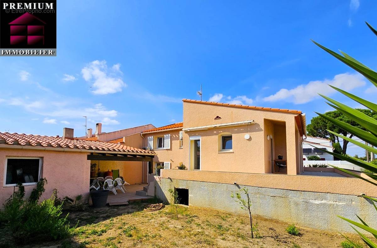 Maison à VILLENEUVE-LA-RIVIERE