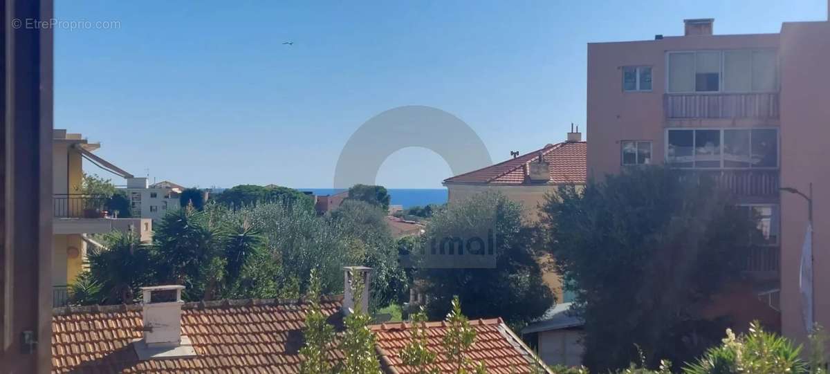 Appartement à ROQUEBRUNE-CAP-MARTIN