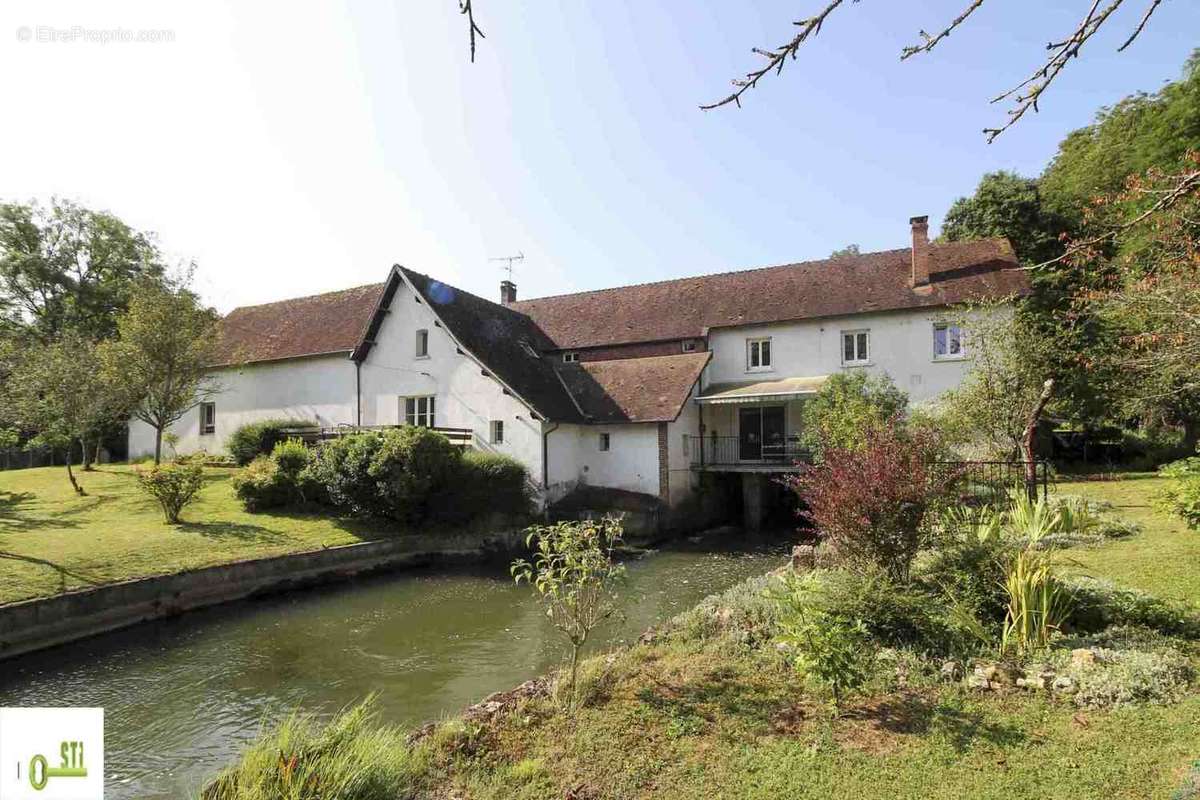 Maison à DAMMARIE-SUR-LOING