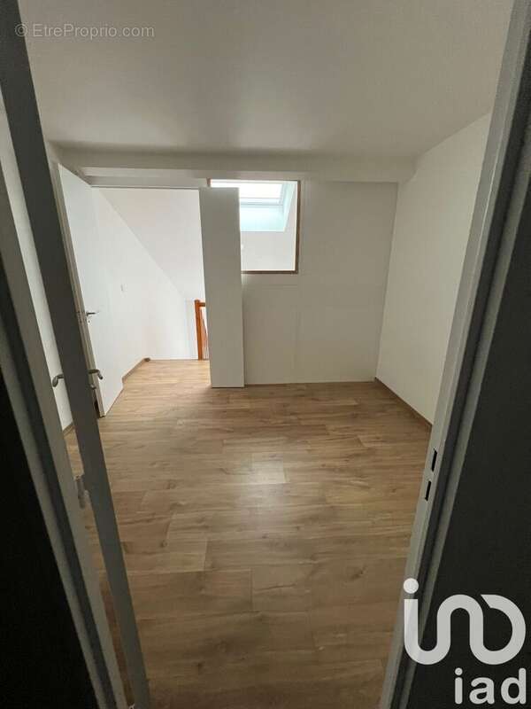 Photo 8 - Appartement à SAINT-GERMAIN-LES-CORBEIL