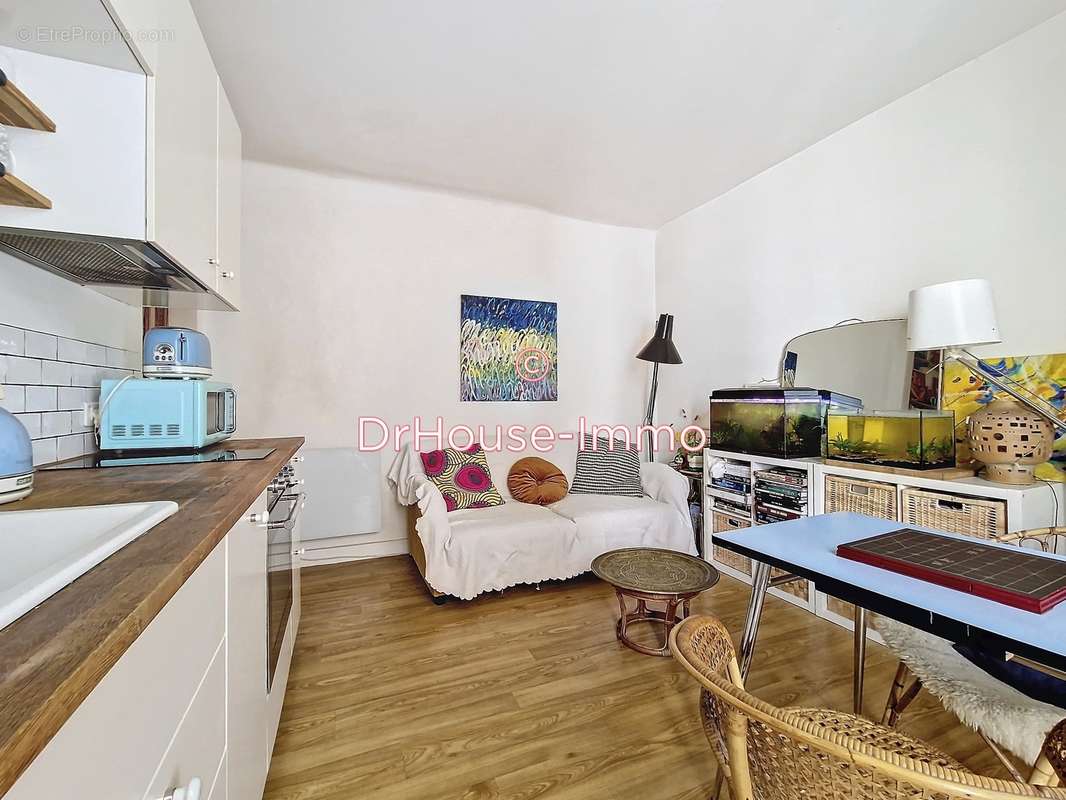 Appartement à PARIS-10E