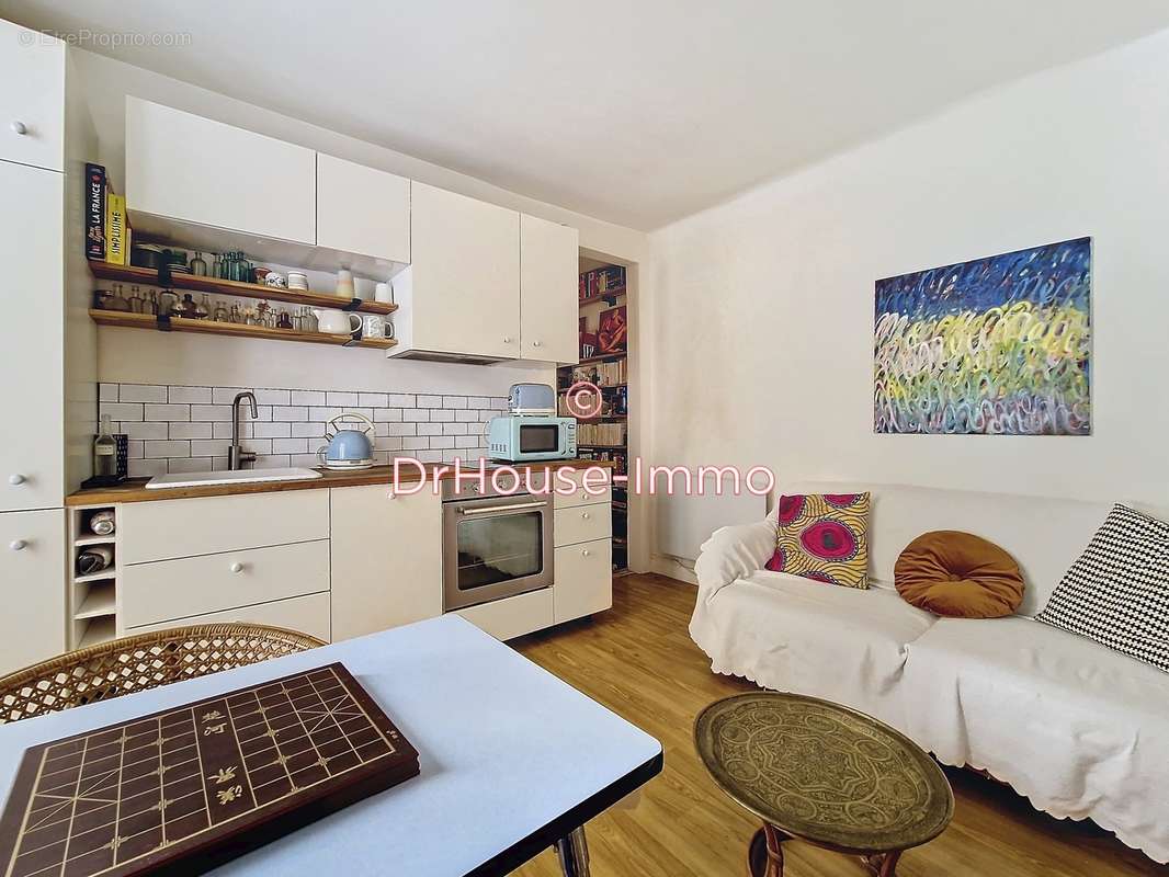 Appartement à PARIS-10E