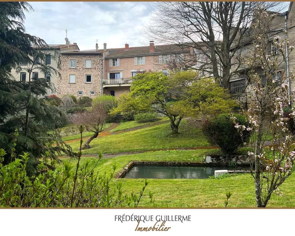 Maison à SAINTE-COLOMBE-SUR-GAND