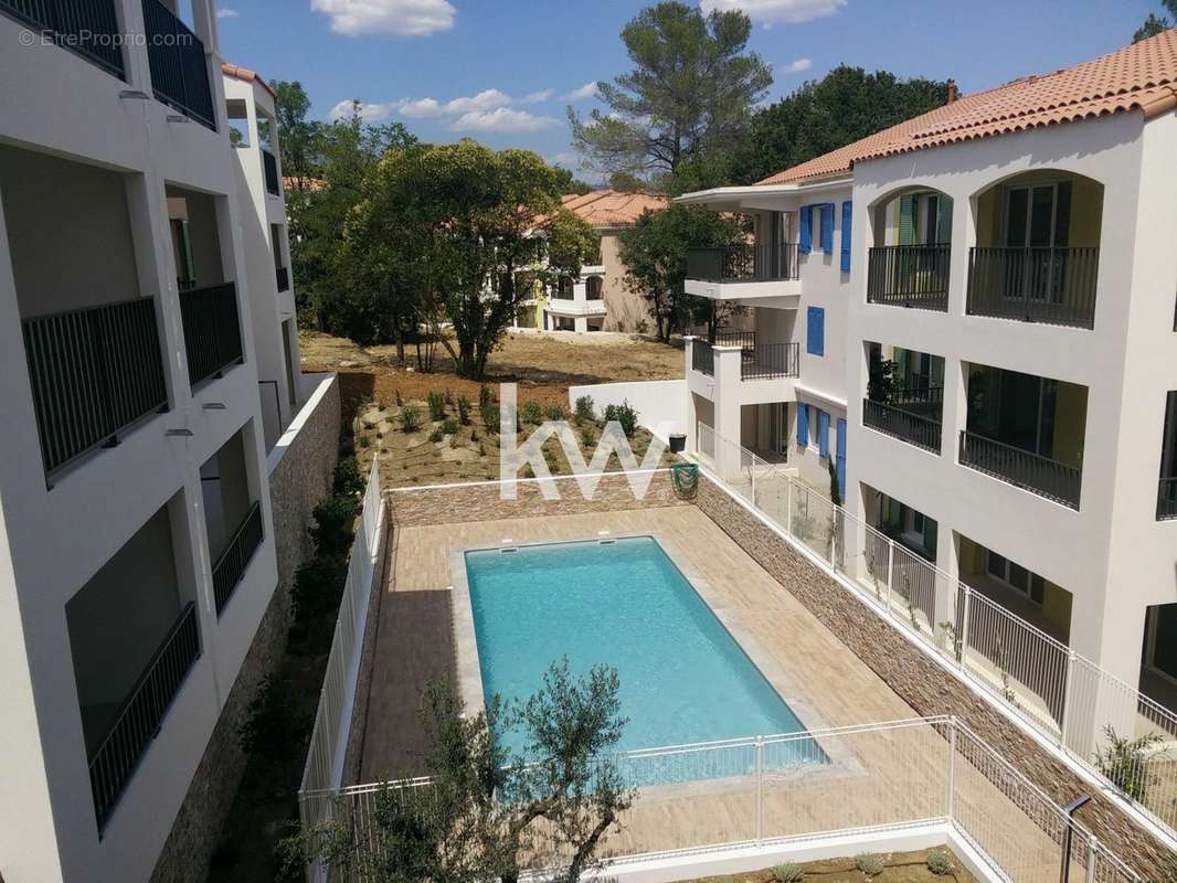 Appartement à ROQUEFORT-LES-PINS