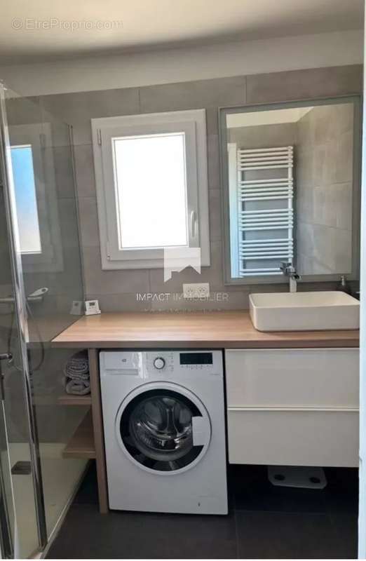 Appartement à HYERES