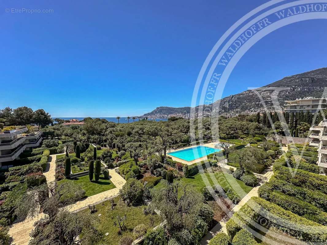 Appartement à ROQUEBRUNE-CAP-MARTIN