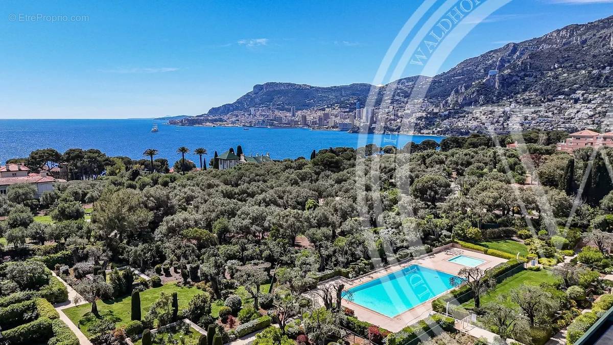 Appartement à ROQUEBRUNE-CAP-MARTIN